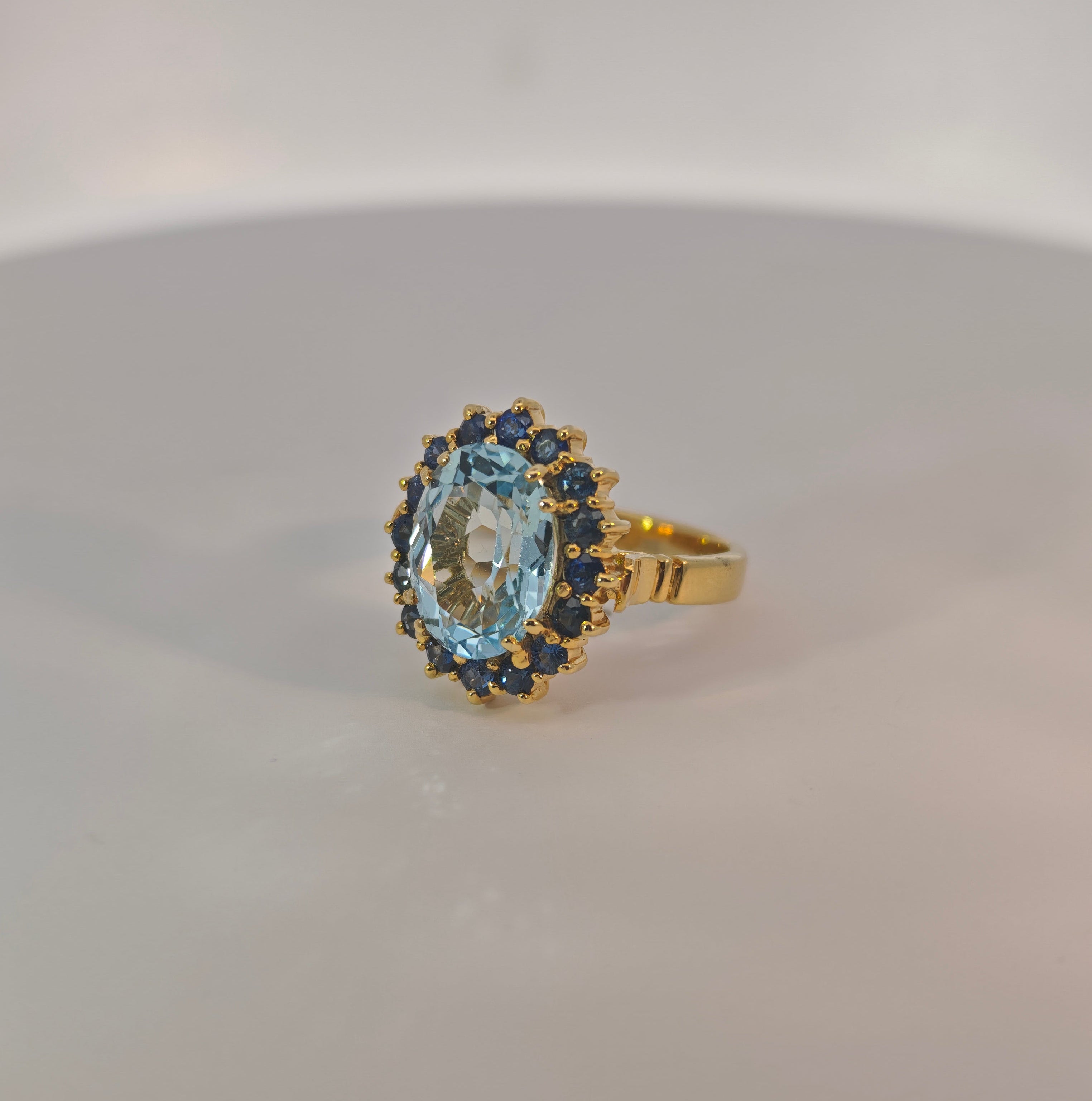 Damenring Gold 585 mit Aquamarin und Saphiren