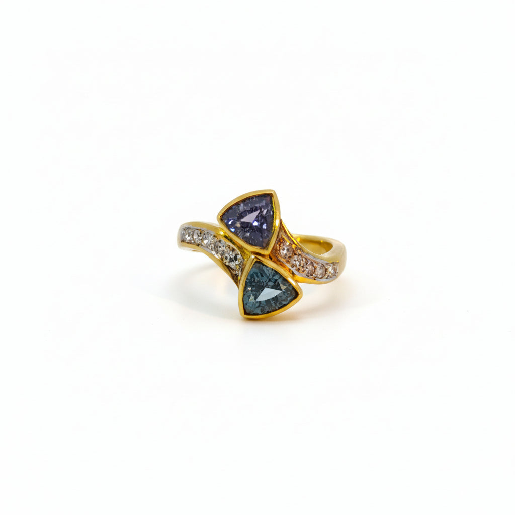 Damenring Gold 585 mit Spinel und Brillanten Frontansicht 