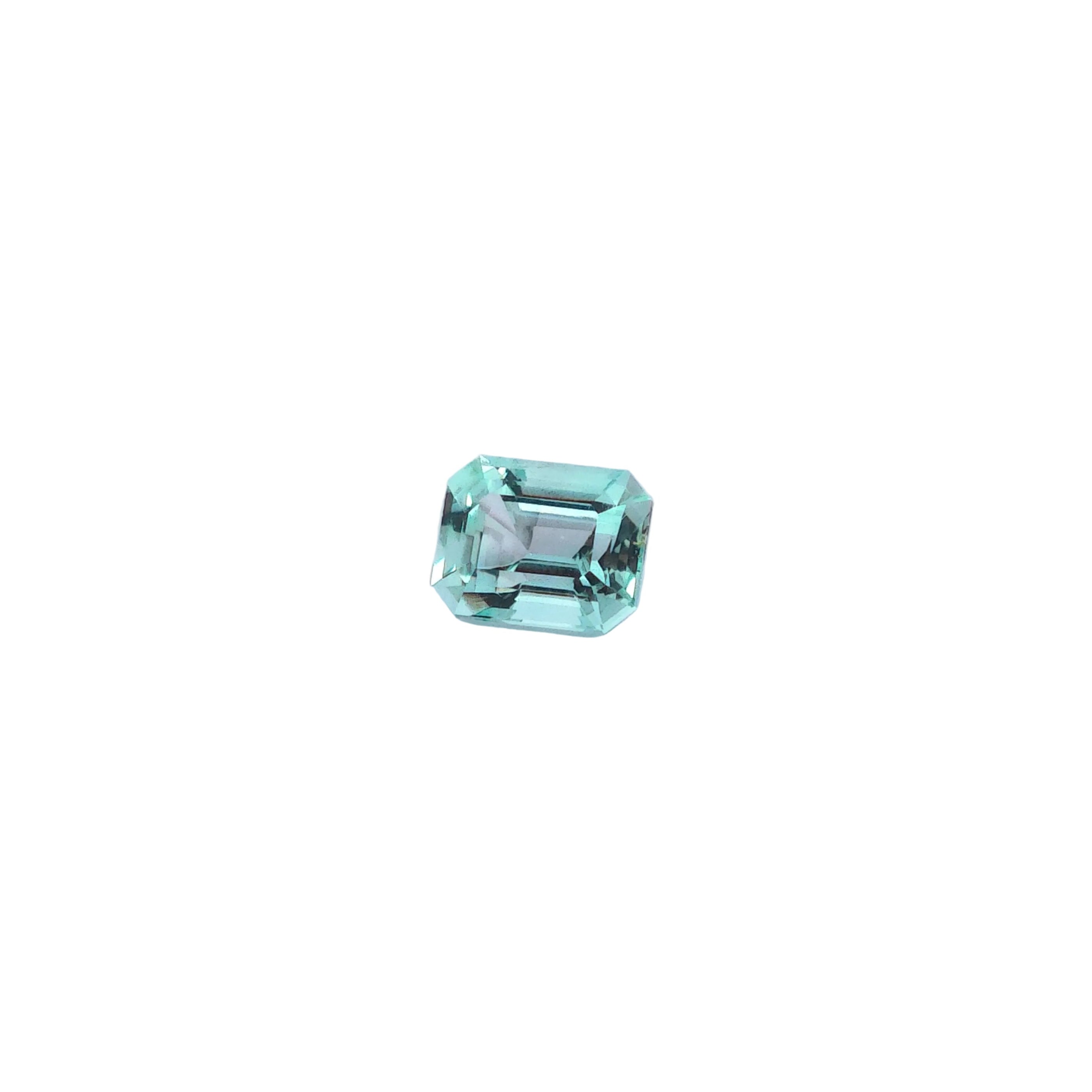 Natürlicher Smaragd in 0,62 Karat, 0.62ct, Seitenansicht 