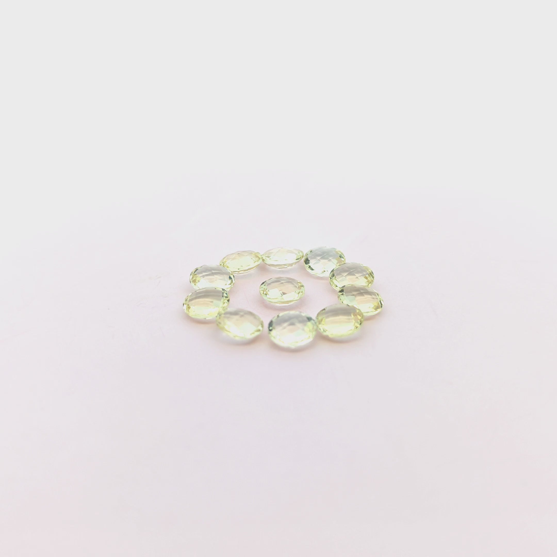 Kalibriertes Lot Zitronenquarz, 16.00ct/11pcs
