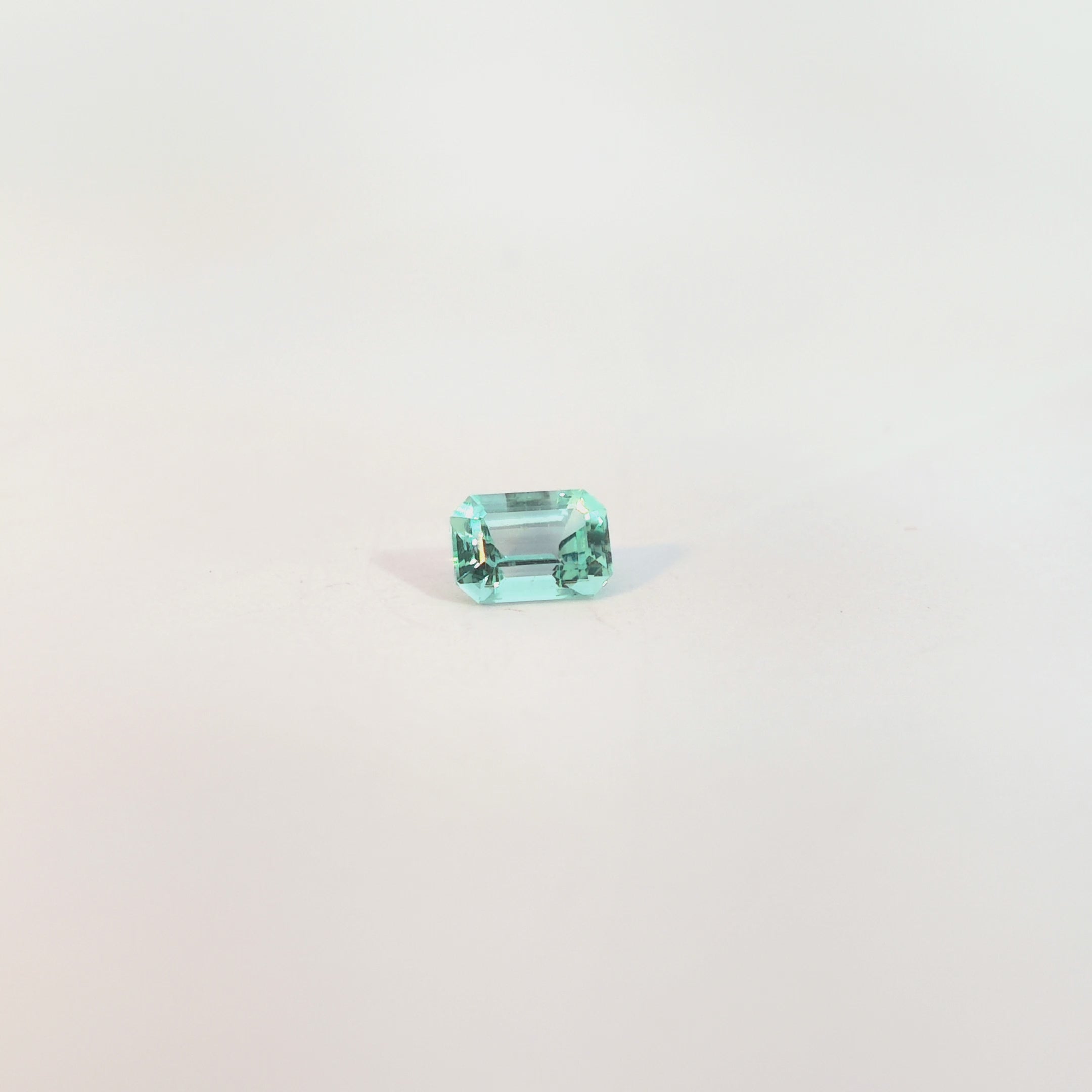 Ungeölter afghanischer Smaragd, 0.47ct