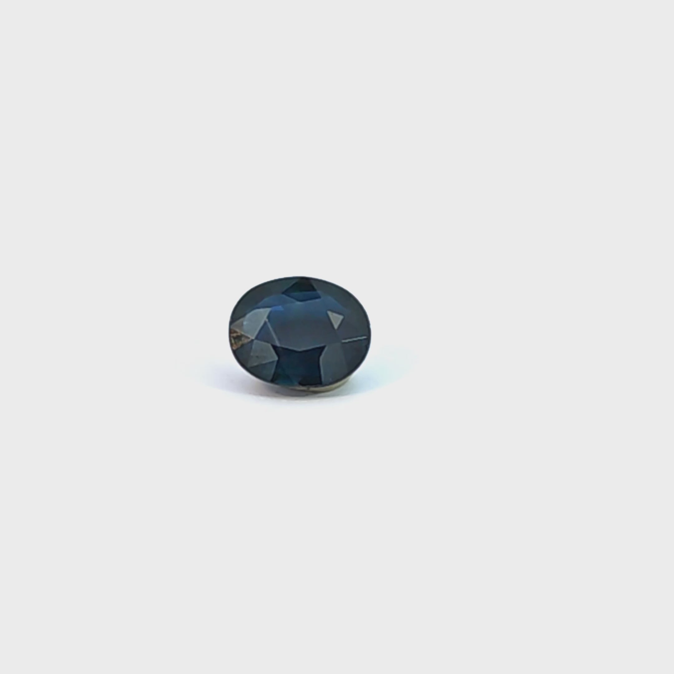 Natürlicher blauer Saphir, 2.01ct