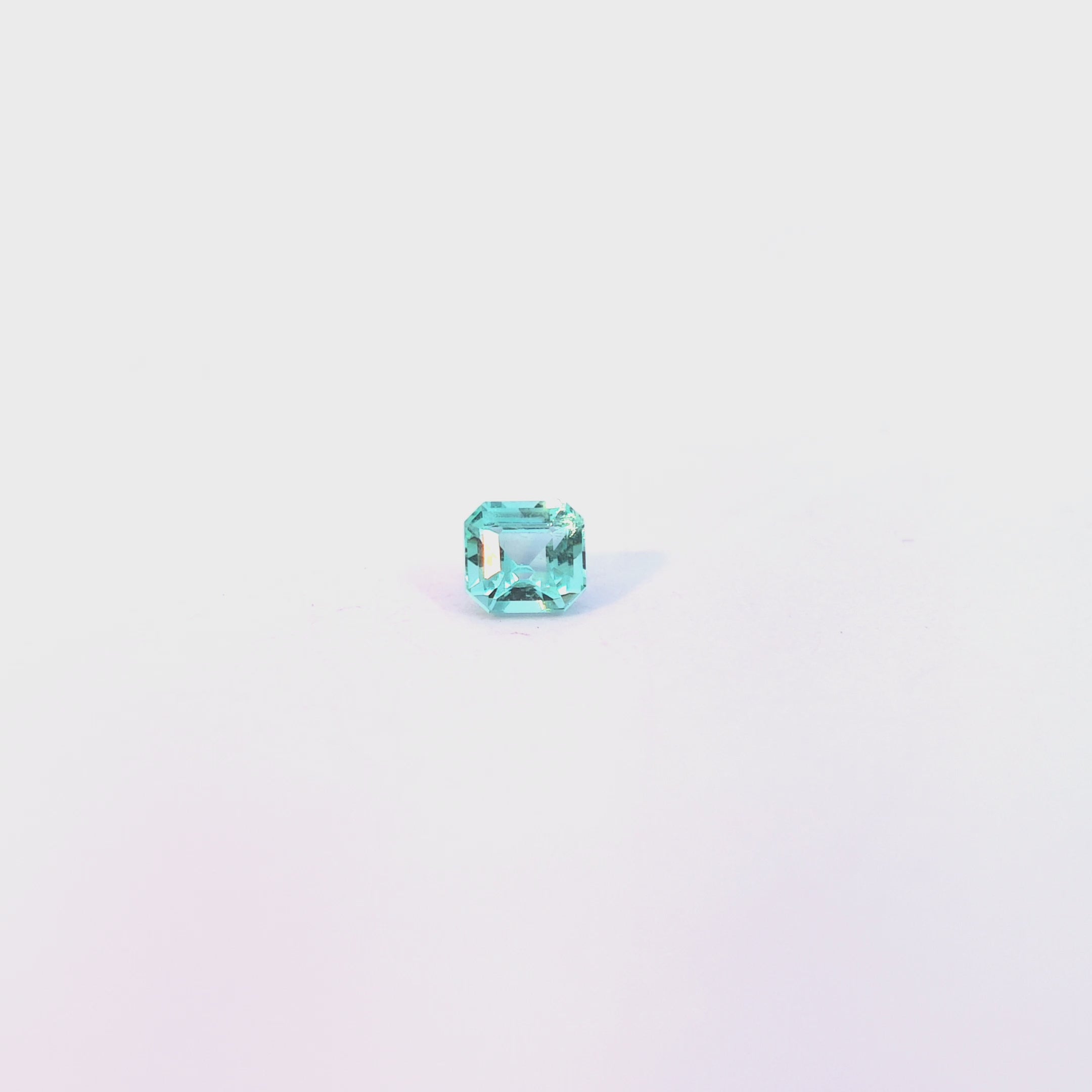 Ungeölter afghanischer Smaragd, 0.38ct