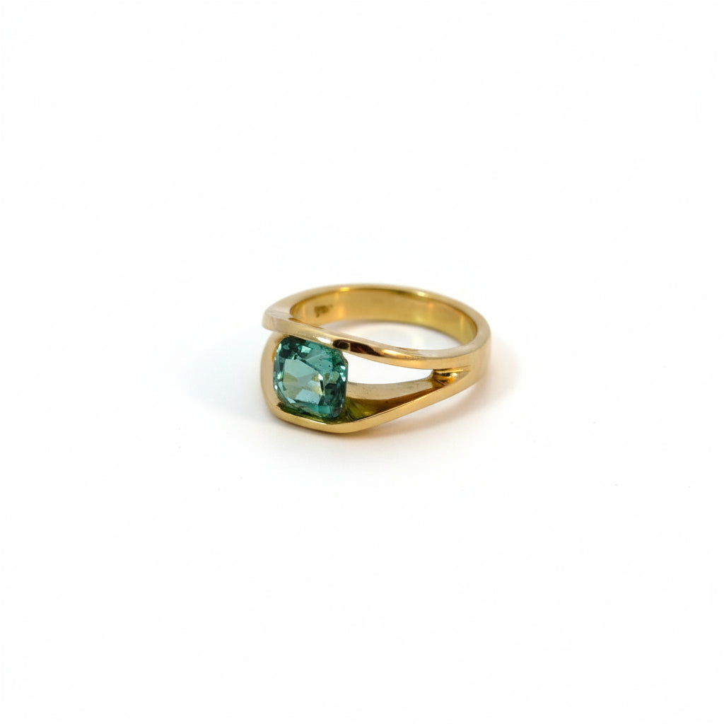 Damen Ring Gold 750 mit Lagoon Turmalin Seitenansicht
