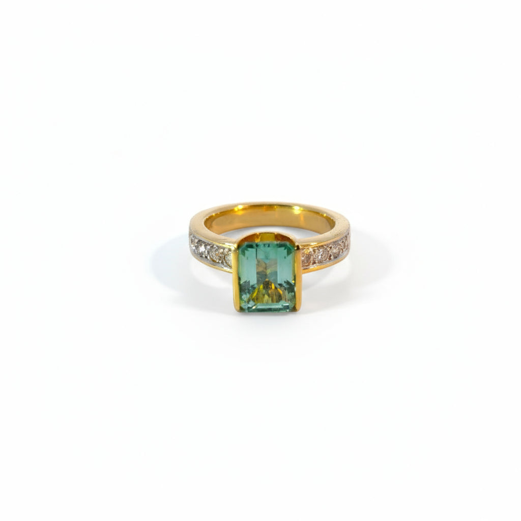 Damenring Gold 585 mit Lagoon Turmalin und Brillanten Frontansicht